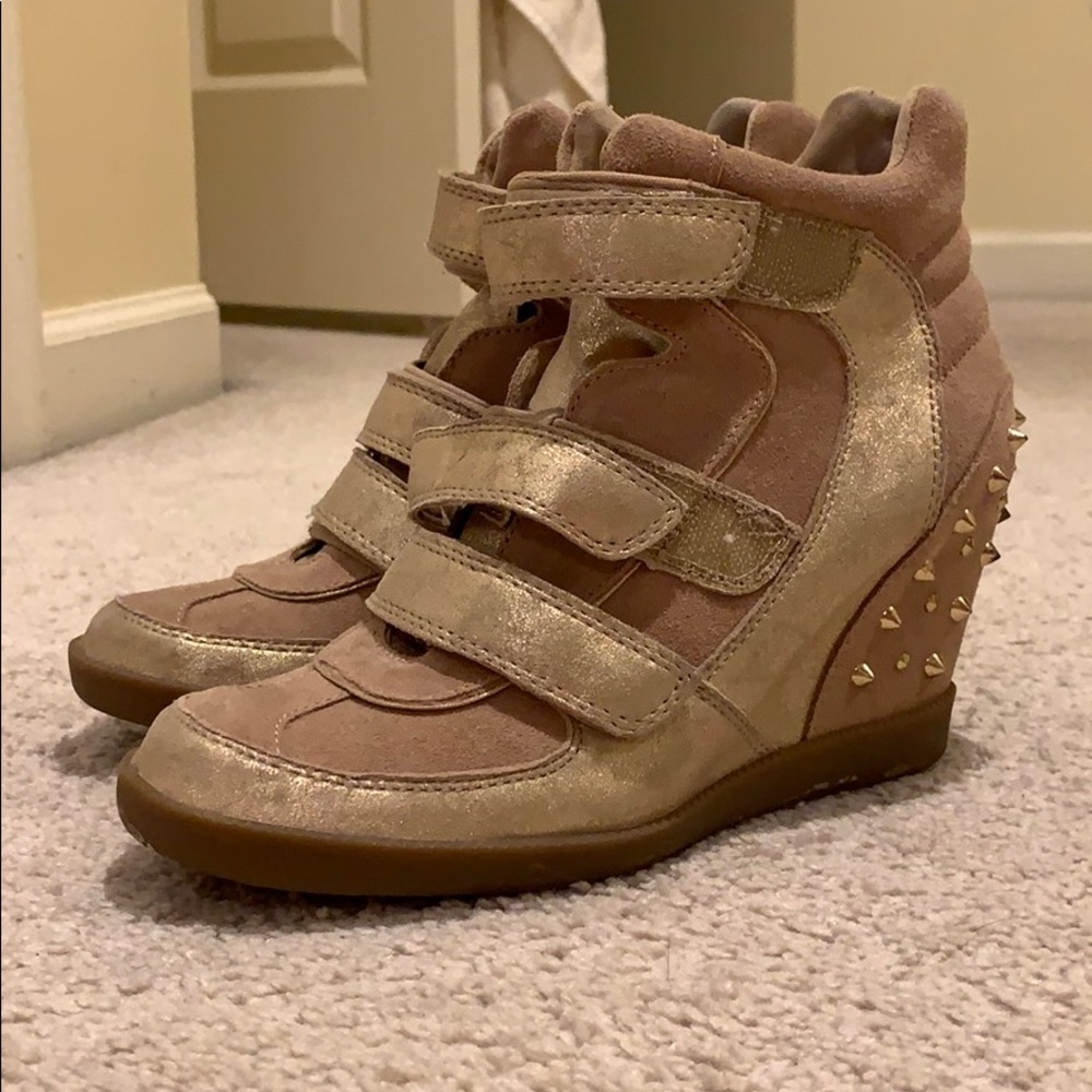 Guess Sneaker Wedges (GOLD + STUDS)